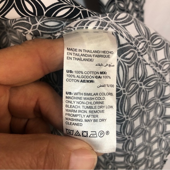 Chico’s Women’s Tunic Long Sleeve Cotton Back Pleat Long Tail Concealed Buttons - Picture 7 of 10